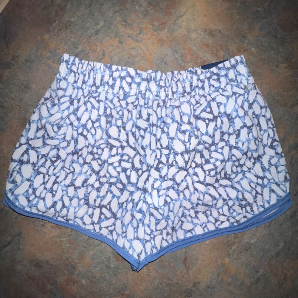 DSG Girl's Mid‎ Rise Stride Run Shorts, Large, Blue & White Pattern